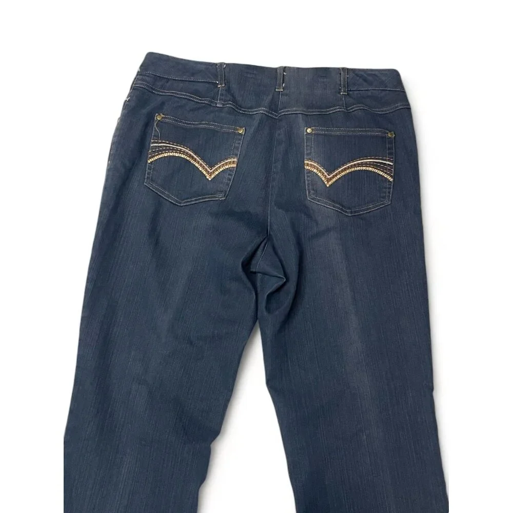 TanJay Women's Petites Dark Wash Denim Bootcut Jeans, Size 10P - Picture 7 of 16